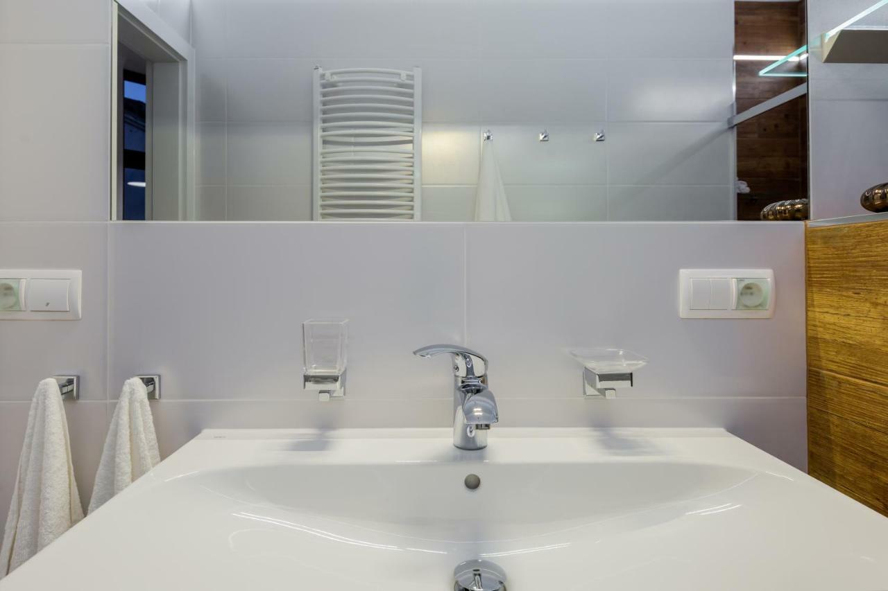 Kings Landing Apartament Krakau Exterior foto